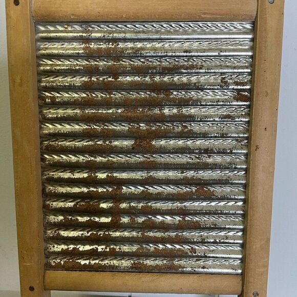Vintage Dubl Handi 8-5/8in. x18in Metal Scrub Washboard Columbus Washboard - Picture 3 of 6